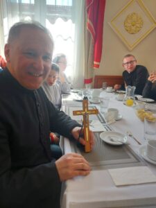 Ks. dr Michał Maciołek przyjął Krzyż Misyjny